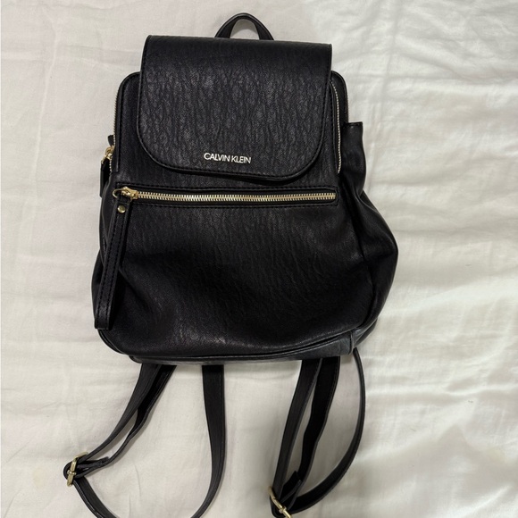 Calvin Klein Textured Black Backpack - Picture 1 of 5